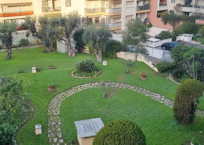 Le Sun-Beach - Spacieux 3 Pieces Avec Parking A 400 M Des Plages De Juan-Les-Pins